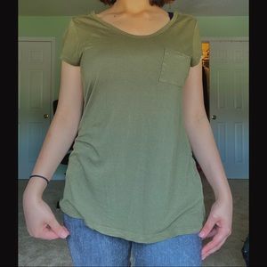 Soft, casual Olive Green top☘️